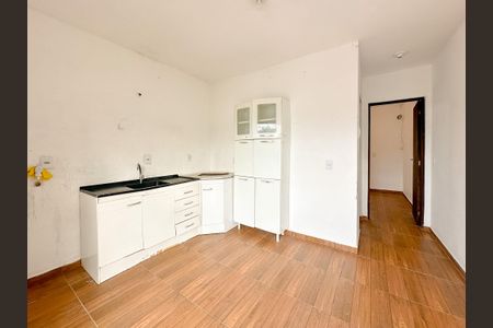 Sala/Cozinha de kitnet/studio para alugar com 1 quarto, 35m² em São João do Rio Vermelho, Florianópolis