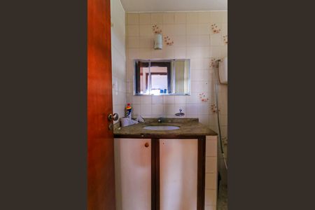 Apartamento para alugar com 51m², 2 quartos e 1 vaga Apartamento para alugar com 51m², 2 quartos e 1 vagaBanheiro social