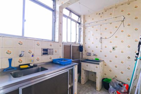 Apartamento para alugar com 51m², 2 quartos e 1 vaga Apartamento para alugar com 51m², 2 quartos e 1 vagaCozinha e Área de Serviço