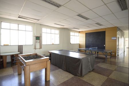 Apartamento à venda com 49m², 1 quarto e sem vagaSalão de jogos