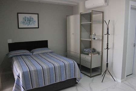 Quarto de kitnet/studio para alugar com 1 quarto, 39m² em Vila Camargos, Guarulhos