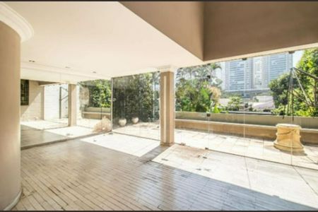 Foto 02 de casa à venda com 3 quartos, 340m² em Campo Belo, São Paulo