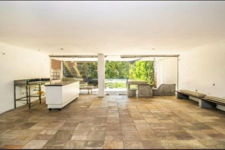 Casa à venda com 340m², 3 quartos e 3 vagasFoto 01