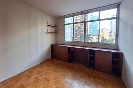 Quarto 1 de apartamento para alugar com 3 quartos, 80m² em Icaraí, Niterói