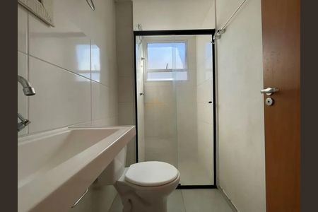 Banheiro de apartamento à venda com 2 quartos, 39m² em Canudos, Novo Hamburgo