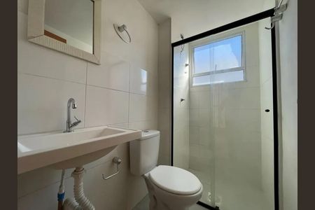 Banheiro de apartamento à venda com 2 quartos, 39m² em Canudos, Novo Hamburgo