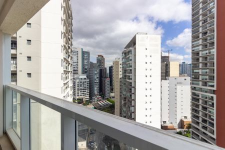 Apartamento para alugar com 101m², 1 quarto e 1 vaga Apartamento para alugar com 101m², 1 quarto e 1 vagaVista/Varanda da Suíte