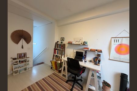 Casa de condomínio à venda com 120m², 1 quarto e 1 vaga Casa de condomínio à venda com 120m², 1 quarto e 1 vagaEscritório