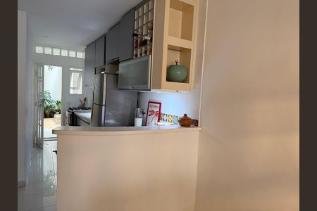 Casa de condomínio à venda com 120m², 1 quarto e 1 vaga Casa de condomínio à venda com 120m², 1 quarto e 1 vagaCozinha