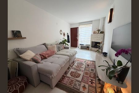 Casa de condomínio à venda com 120m², 1 quarto e 1 vaga Casa de condomínio à venda com 120m², 1 quarto e 1 vagaSala
