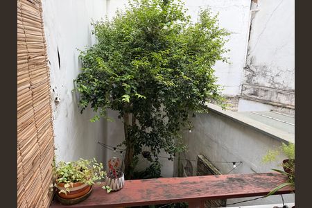 Casa de condomínio à venda com 120m², 1 quarto e 1 vaga Casa de condomínio à venda com 120m², 1 quarto e 1 vagaQuintal