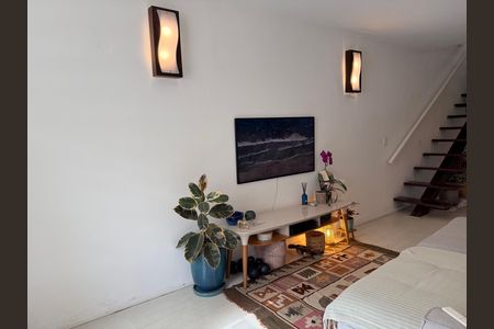 Casa de condomínio à venda com 120m², 1 quarto e 1 vaga Casa de condomínio à venda com 120m², 1 quarto e 1 vagaSala