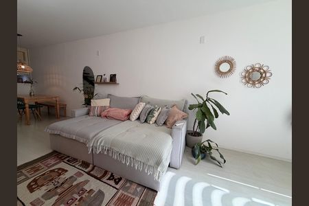 Casa de condomínio à venda com 120m², 1 quarto e 1 vaga Casa de condomínio à venda com 120m², 1 quarto e 1 vagaSala