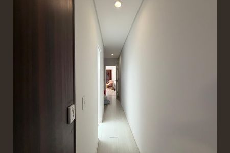 Casa de condomínio à venda com 120m², 1 quarto e 1 vaga Casa de condomínio à venda com 120m², 1 quarto e 1 vagaCorredor quarto