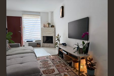 Casa de condomínio à venda com 120m², 1 quarto e 1 vaga Casa de condomínio à venda com 120m², 1 quarto e 1 vagaSala