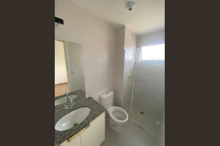 Apartamento para alugar com 67m², 2 quartos e 2 vagas Apartamento para alugar com 67m², 2 quartos e 2 vagasBanheiro