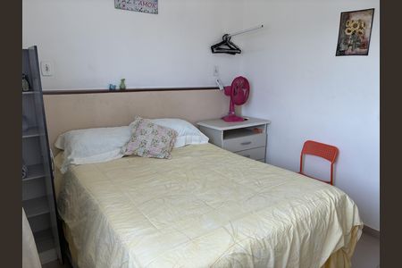 Quarto  de apartamento para alugar com 1 quarto, 22m² em Barreiros, São José