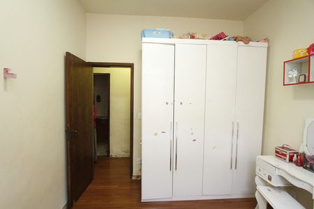 Casa à venda com 370m², 4 quartos e 3 vagasQuarto 2