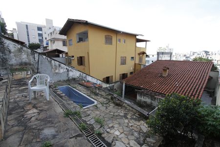 Casa à venda com 370m², 4 quartos e 3 vagasÁrea externa