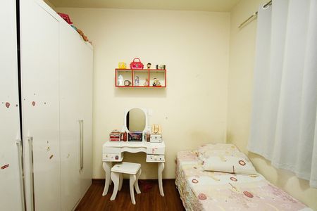 Casa à venda com 370m², 4 quartos e 3 vagasQuarto 2
