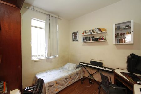 Casa à venda com 370m², 4 quartos e 3 vagasQuarto 