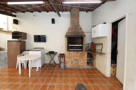 Casa à venda com 370m², 4 quartos e 3 vagasChurrasqueira