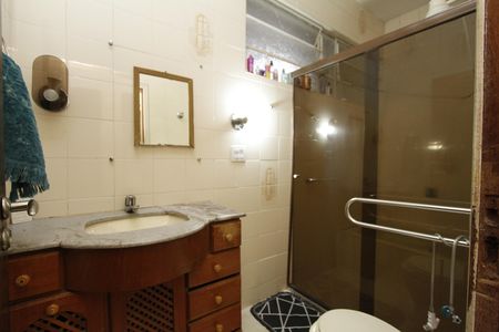 Casa à venda com 370m², 4 quartos e 3 vagasBanheiro Social
