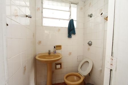 Casa à venda com 370m², 4 quartos e 3 vagasBanheiro de serviço