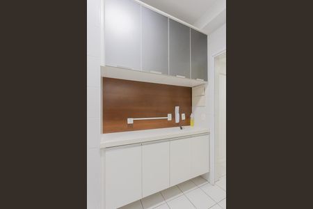 Apartamento à venda com 83m², 2 quartos e 3 vagas Apartamento à venda com 83m², 2 quartos e 3 vagasCozinha