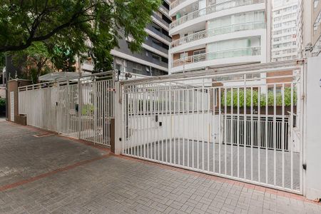 Apartamento à venda com 83m², 2 quartos e 3 vagas Apartamento à venda com 83m², 2 quartos e 3 vagasFachada