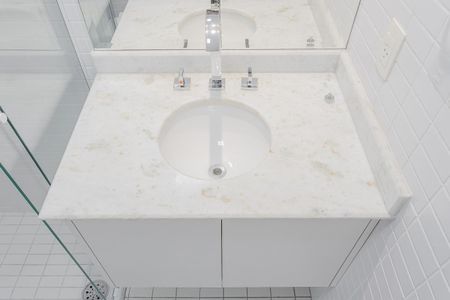 Apartamento à venda com 83m², 2 quartos e 3 vagas Apartamento à venda com 83m², 2 quartos e 3 vagasBanheiro da Suíte 2