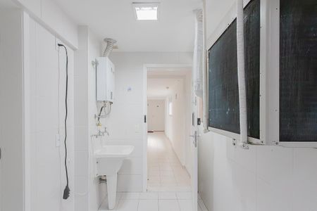 Apartamento à venda com 83m², 2 quartos e 3 vagas Apartamento à venda com 83m², 2 quartos e 3 vagasÁrea de Serviço