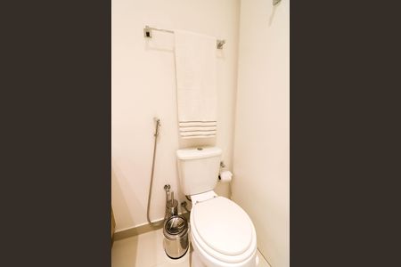 Apartamento à venda com 100m², 1 quarto e 2 vagas Apartamento à venda com 100m², 1 quarto e 2 vagasBanheiro da Suíte 1