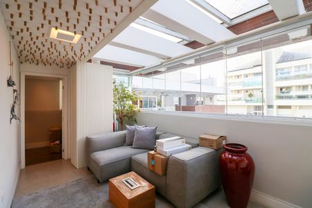 Apartamento à venda com 100m², 1 quarto e 2 vagas