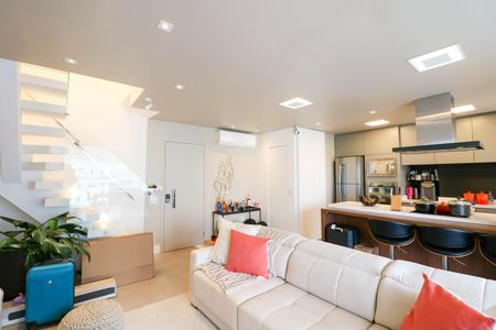 Apartamento à venda com 100m², 1 quarto e 2 vagas Apartamento à venda com 100m², 1 quarto e 2 vagasSala / Cozinha