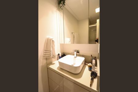 Apartamento à venda com 100m², 1 quarto e 2 vagas Apartamento à venda com 100m², 1 quarto e 2 vagasBanheiro da Suíte 2