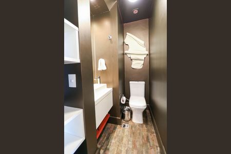 Apartamento à venda com 100m², 1 quarto e 2 vagas Apartamento à venda com 100m², 1 quarto e 2 vagasLavabo