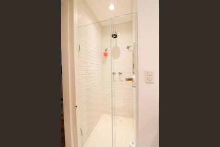 Apartamento à venda com 100m², 1 quarto e 2 vagas Apartamento à venda com 100m², 1 quarto e 2 vagasBanheiro da Suíte 1