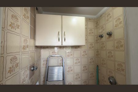 Apartamento à venda com 79m², 2 quartos e 1 vaga Apartamento à venda com 79m², 2 quartos e 1 vagaBanheiro de serviço