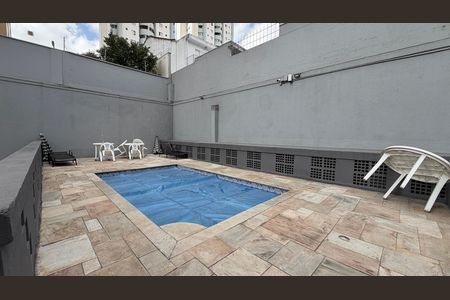 Apartamento à venda com 79m², 2 quartos e 1 vaga Apartamento à venda com 79m², 2 quartos e 1 vagaPiscina