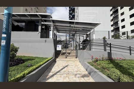 Apartamento à venda com 79m², 2 quartos e 1 vaga Apartamento à venda com 79m², 2 quartos e 1 vagaFachada