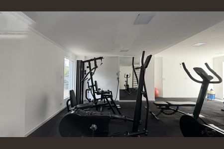 Apartamento à venda com 79m², 2 quartos e 1 vaga Apartamento à venda com 79m², 2 quartos e 1 vagaAcademia