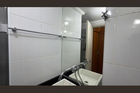 Apartamento à venda com 79m², 2 quartos e 1 vaga Apartamento à venda com 79m², 2 quartos e 1 vagaBanheiro da Suíte