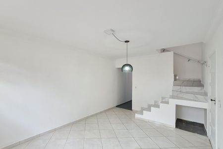 Sala de casa para alugar com 2 quartos, 74m² em Baeta Neves, São Bernardo do Campo
