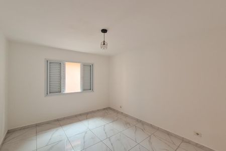 Casa para alugar com 74m², 2 quartos e 2 vagasQuarto 2