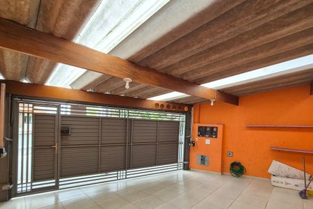 Casa para alugar com 74m², 2 quartos e 2 vagasGaragem