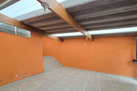 Casa para alugar com 74m², 2 quartos e 2 vagasGaragem