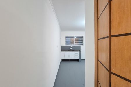 Casa para alugar com 74m², 2 quartos e 2 vagascorredor