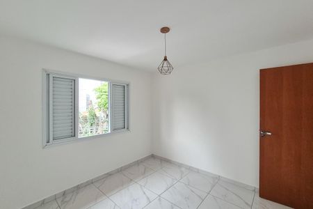 Casa para alugar com 74m², 2 quartos e 2 vagasQuarto 1