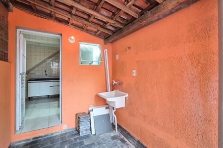 Casa para alugar com 54m², 1 quarto e sem vaga Casa para alugar com 54m², 1 quarto e sem vagaÁrea de Serviço